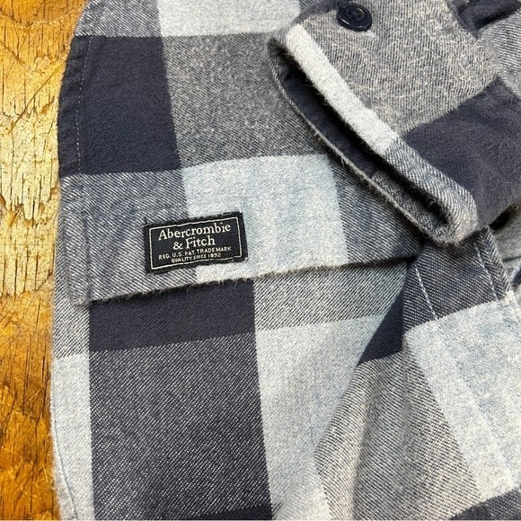 Abercrombie & Fitch XS Flannel shirt soft button down check soft very good cond - Picture 10 of 10